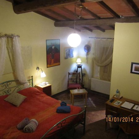Villa Arianna B&B Lari Exterior foto