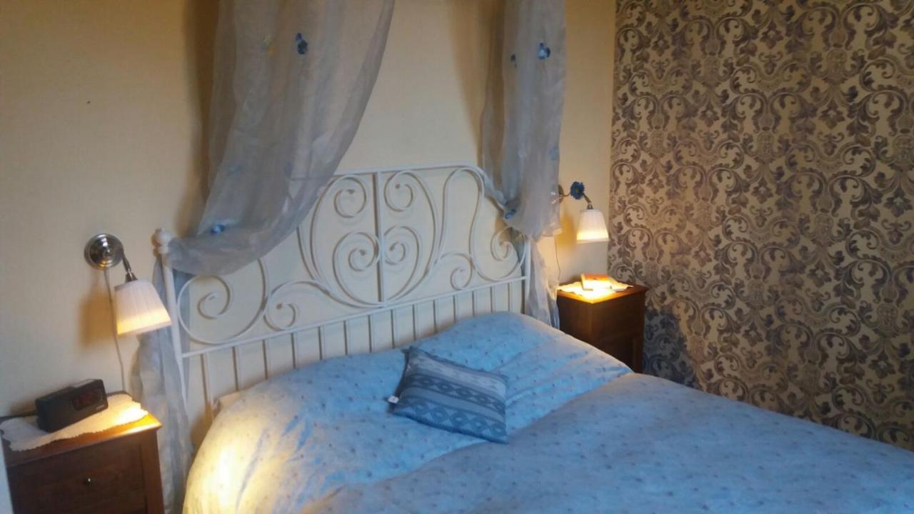 Villa Arianna B&B Lari Exterior foto